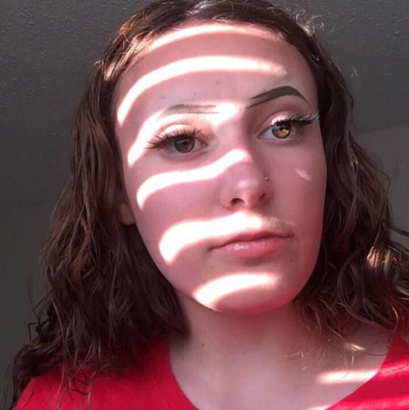 Meet your Posher, Eriika - Picture 1 of 1